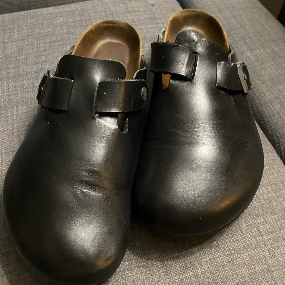 Birkenstock Black Leather Boston Clog 41, Like New